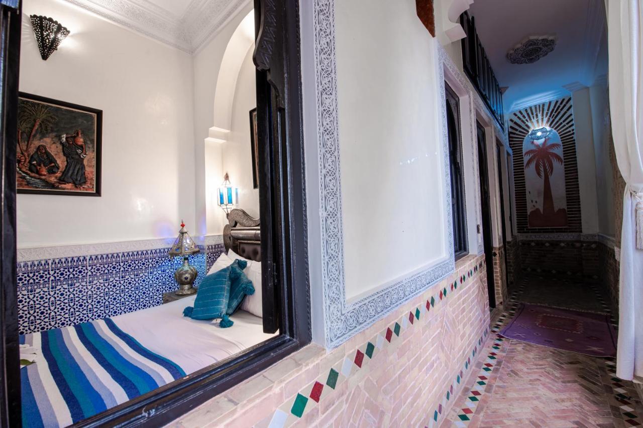 Arabesque Guest house *